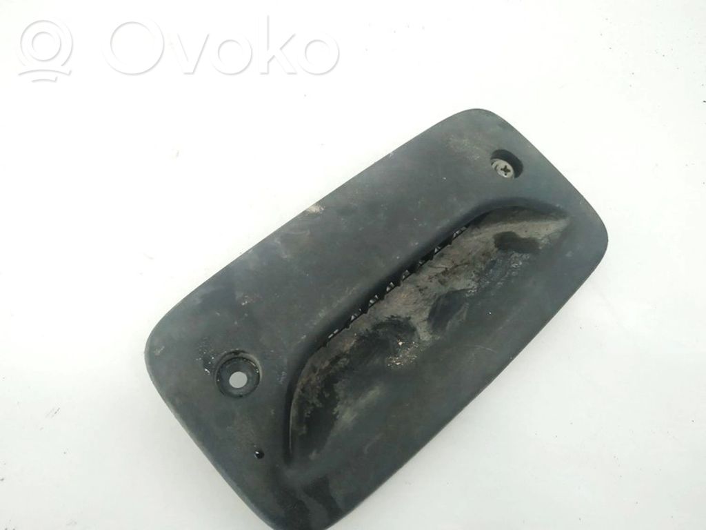 Toyota Avensis Verso Griglia di ventilazione centrale cruscotto 