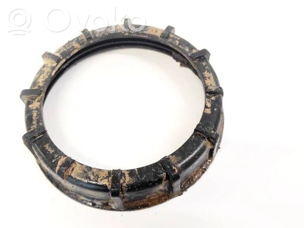 Volkswagen Touran I Bague de verrouillage pour réservoir de carburant