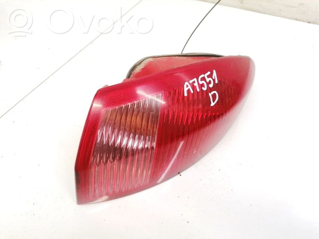 Alfa Romeo 147 Lampă spate în caroserie