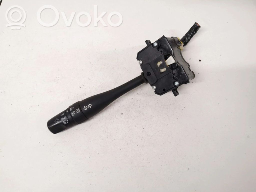 Nissan Almera Tino Leva indicatori
