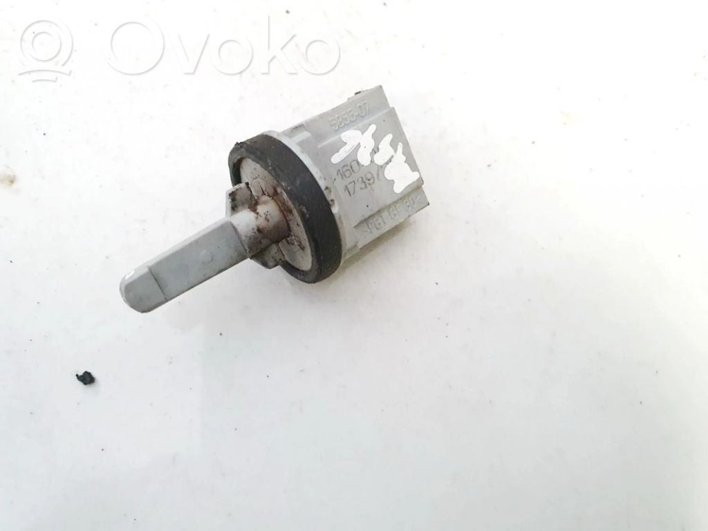 Skoda Octavia Mk2 (1Z) Senzor temperatură interioară 