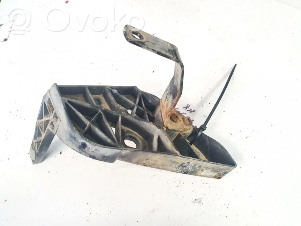 Audi A6 S6 C5 4B Staffa di rinforzo montaggio del paraurti posteriore 