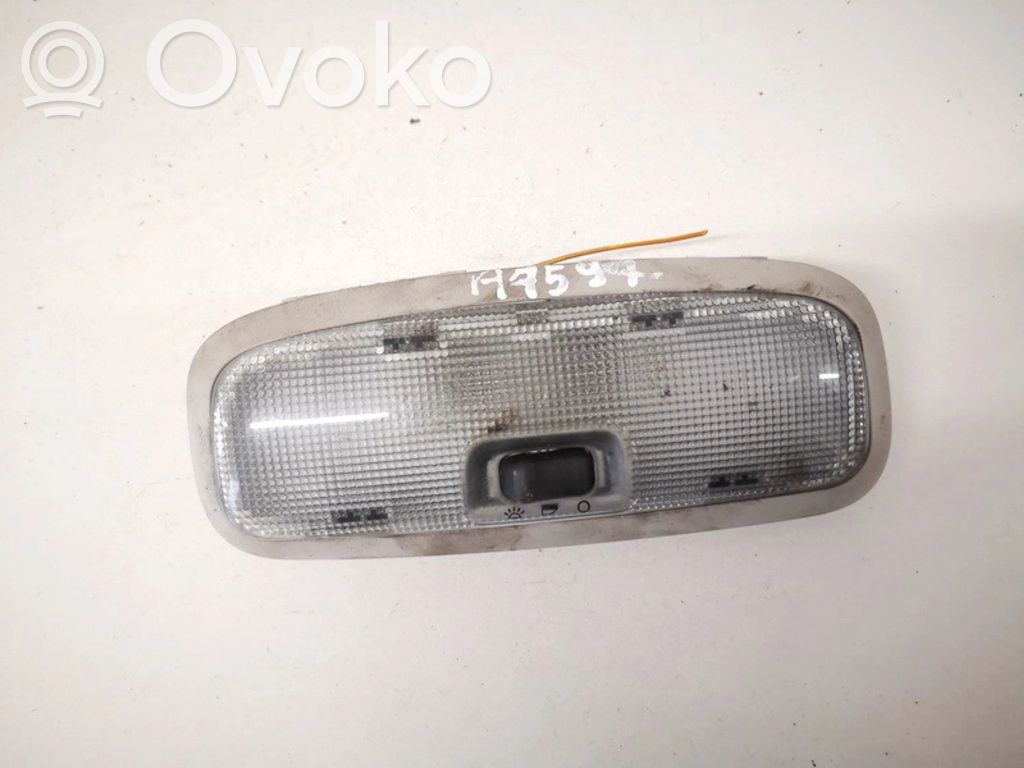 Ford Focus Takaistuimen valo 