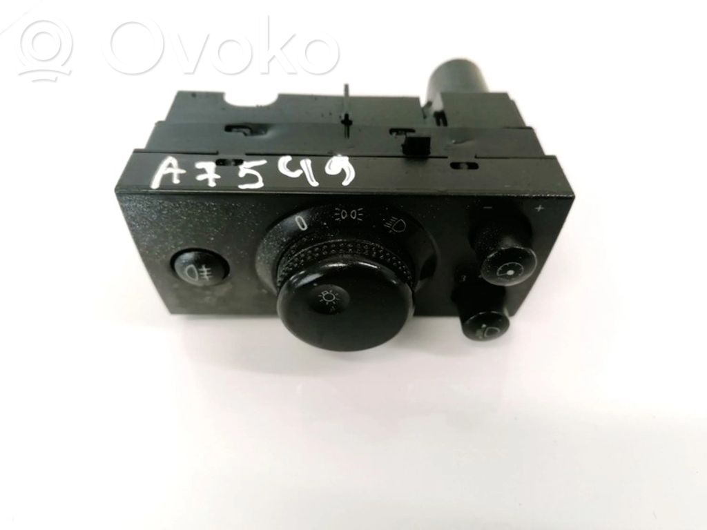 Valokatkaisija   93394756,LK04061015,93394756,LK04061015