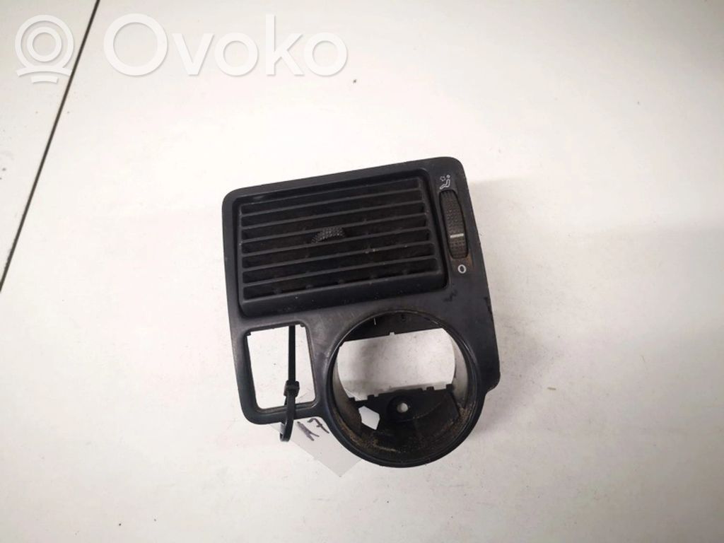 Volkswagen Golf IV Griglia di ventilazione centrale cruscotto