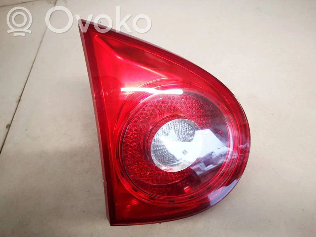 Volkswagen Golf V Luci posteriori del portellone del bagagliaio 