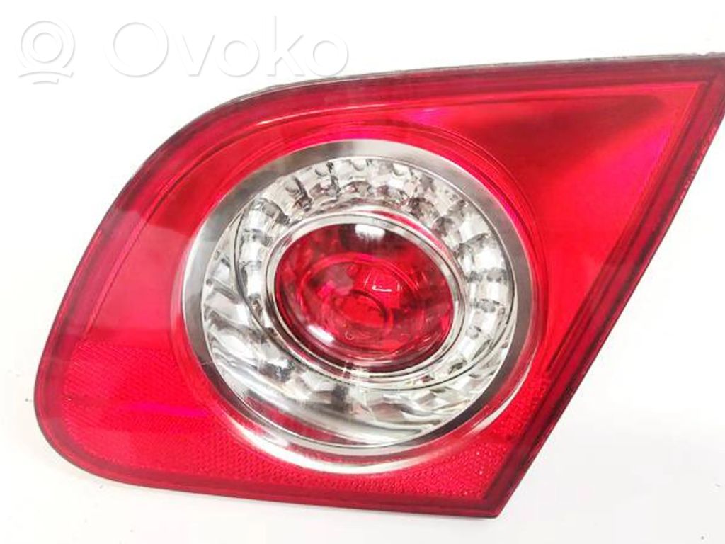Volkswagen PASSAT B6 Luci posteriori del portellone del bagagliaio 