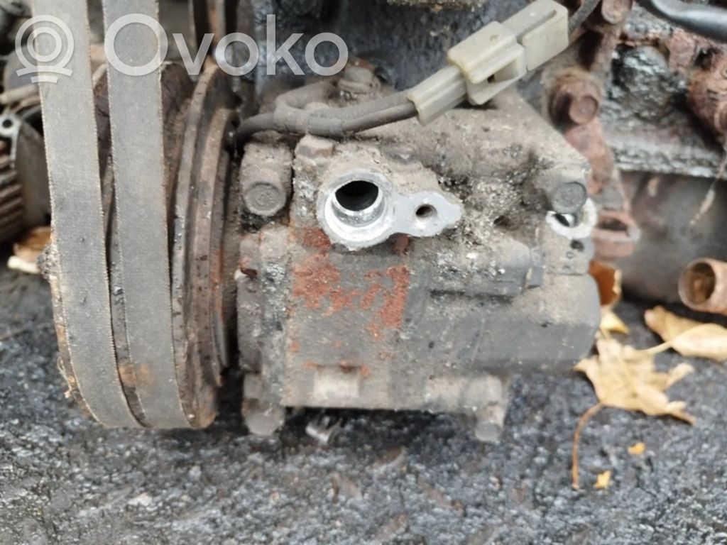 Mazda 323 F Ilmastointilaitteen kompressorin pumppu (A/C) 