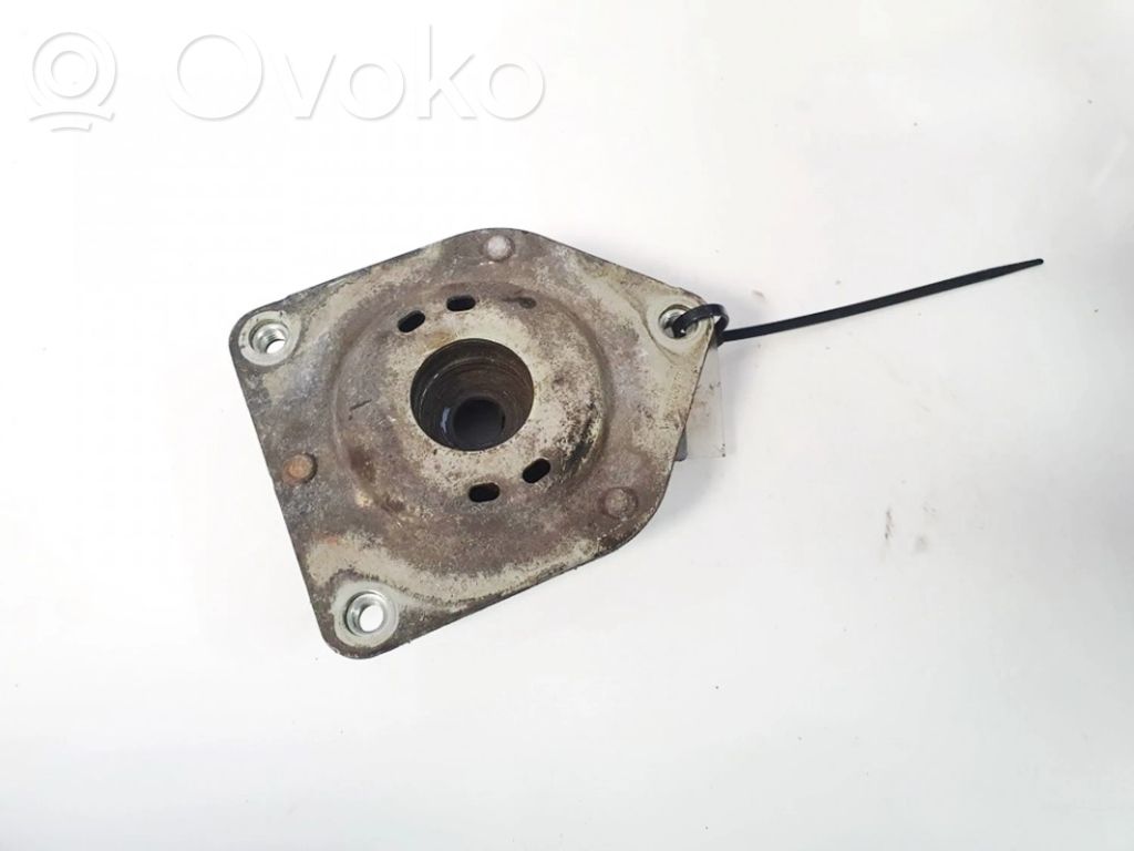 Mercedes-Benz A W169 Supporto di montaggio della molla elicoidale