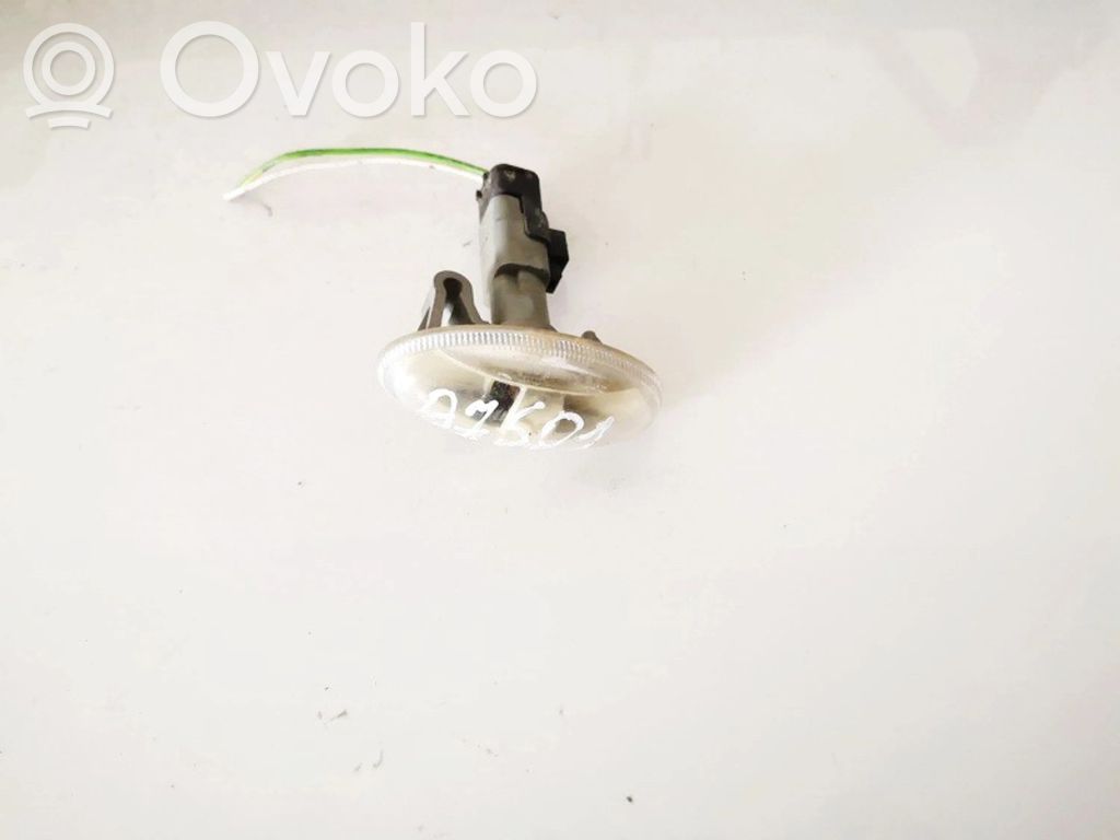 Citroen C5 Feu clignotant répétiteur d'aile avant