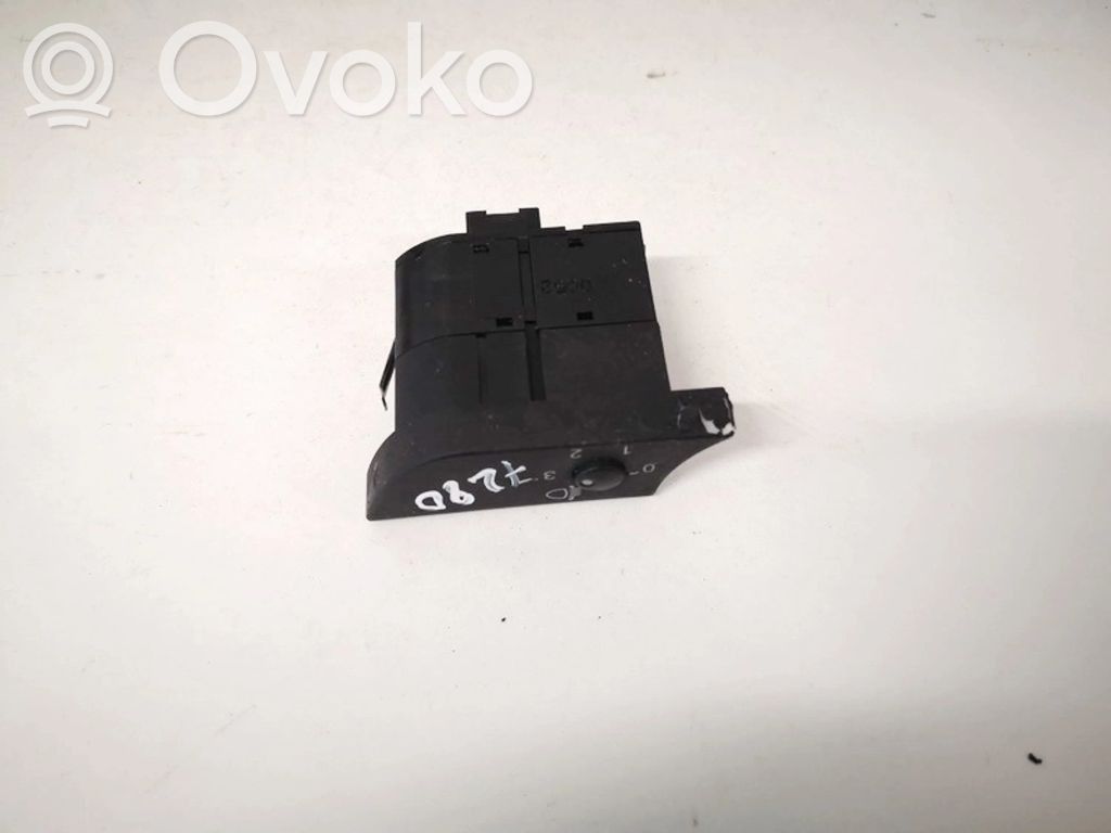 Audi A4 S4 B6 8E 8H Przycisk / Pokrętło regulacji świateł 