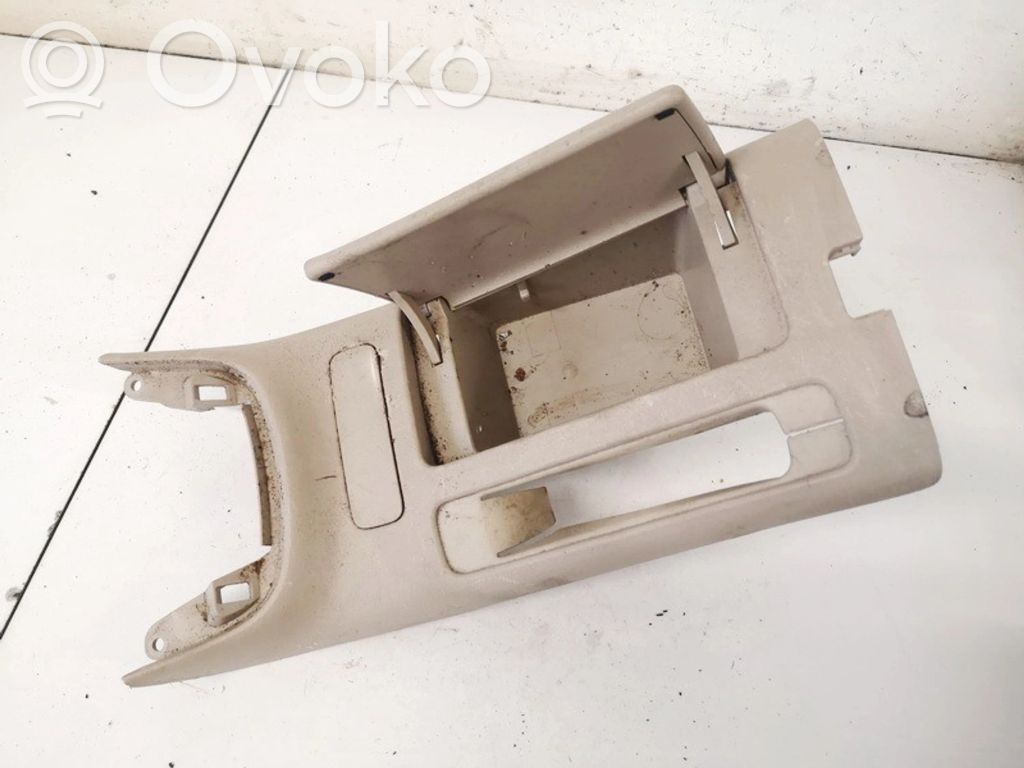 Toyota Avensis T250 Altra parte interiore