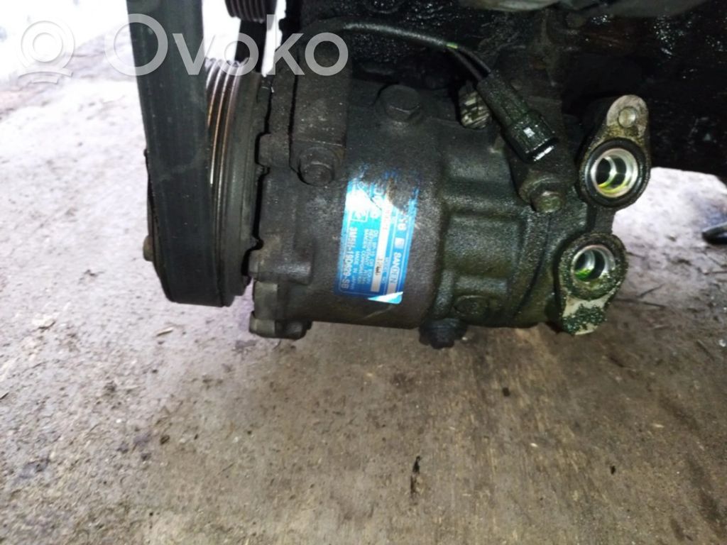 Ilmastointilaitteen kompressorin pumppu (A/C)   3M5H19D629SB,3M5H19D629SB