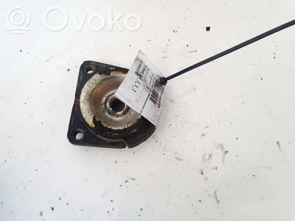 Volvo S60 Mocowanie sprężyny amortyzatora 