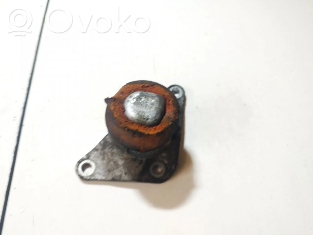 Audi A6 S6 C6 4F Engine mount bracket 