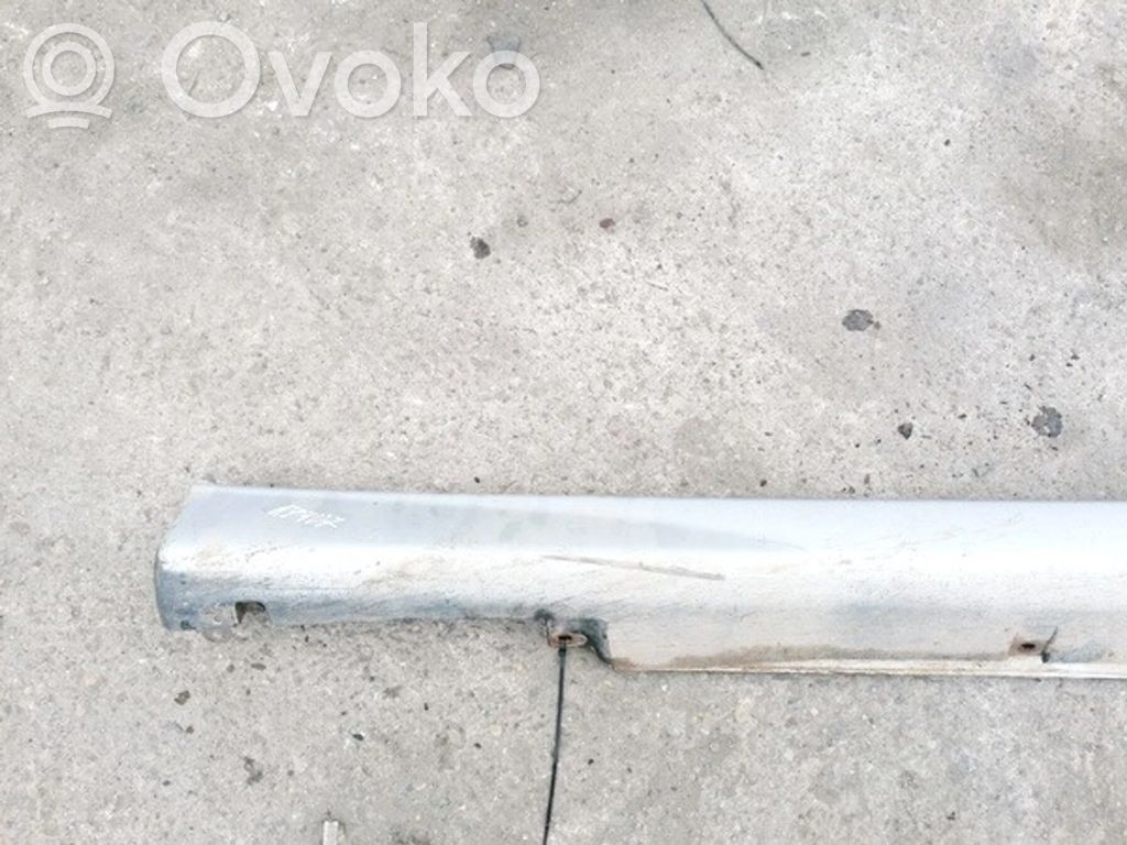 Nissan Almera Tino Próg 