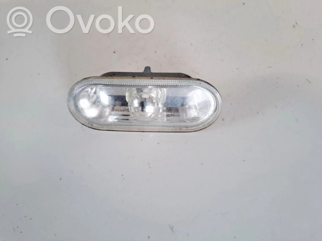 Volkswagen Polo Semnalizator bară față 