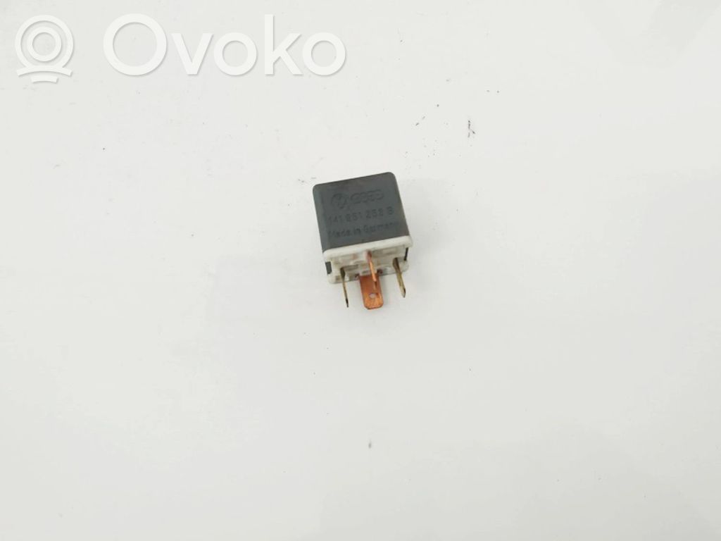 Volkswagen PASSAT B4 Altri relè