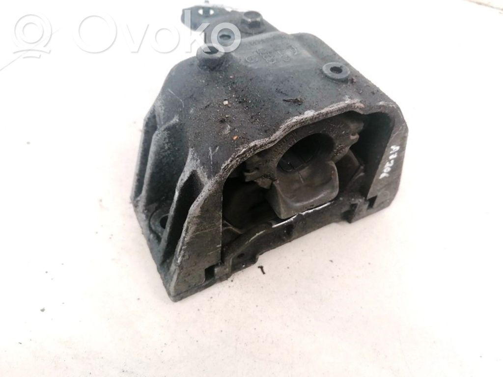 Audi A3 S3 8L Engine mount bracket 