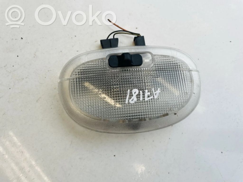 Ford Mondeo Mk III Illuminazione sedili posteriori 