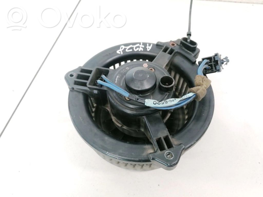 Toyota Avensis Verso Soplador/ventilador calefacción 