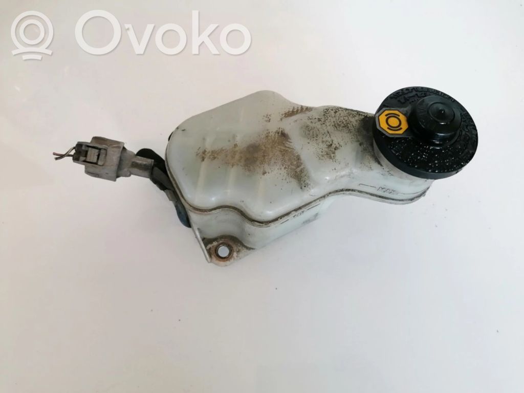 Toyota Avensis Verso Jarrunestesäiliö 