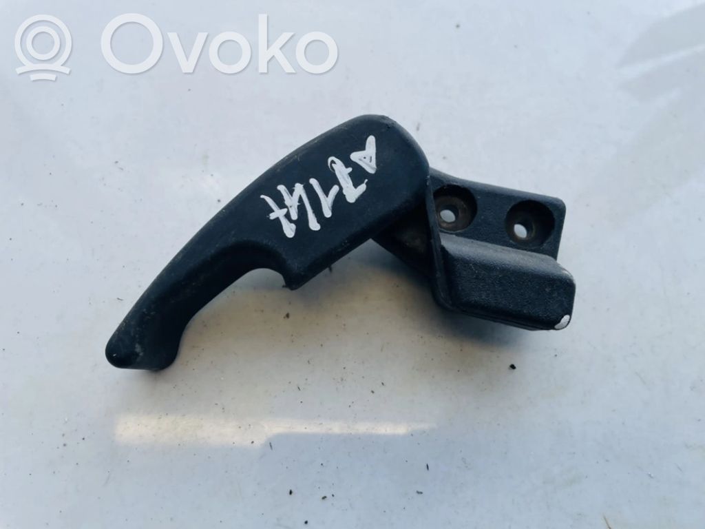 Audi A3 S3 8L Maniglia di rilascio del vano motore (cofano)