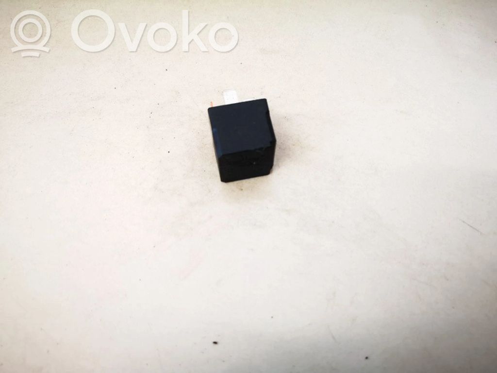 Inne przekaźniki   A0025421319,4RA0079100,4RA0079100,A0025421319