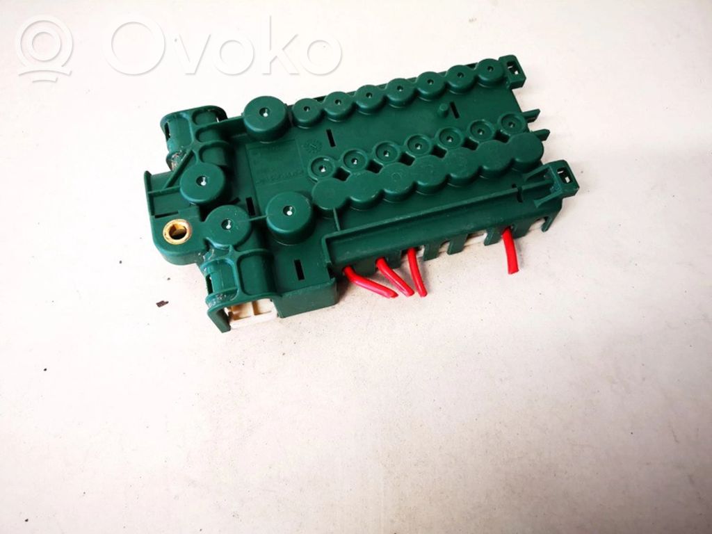 Sulakerasiasarja   8387541,8387541