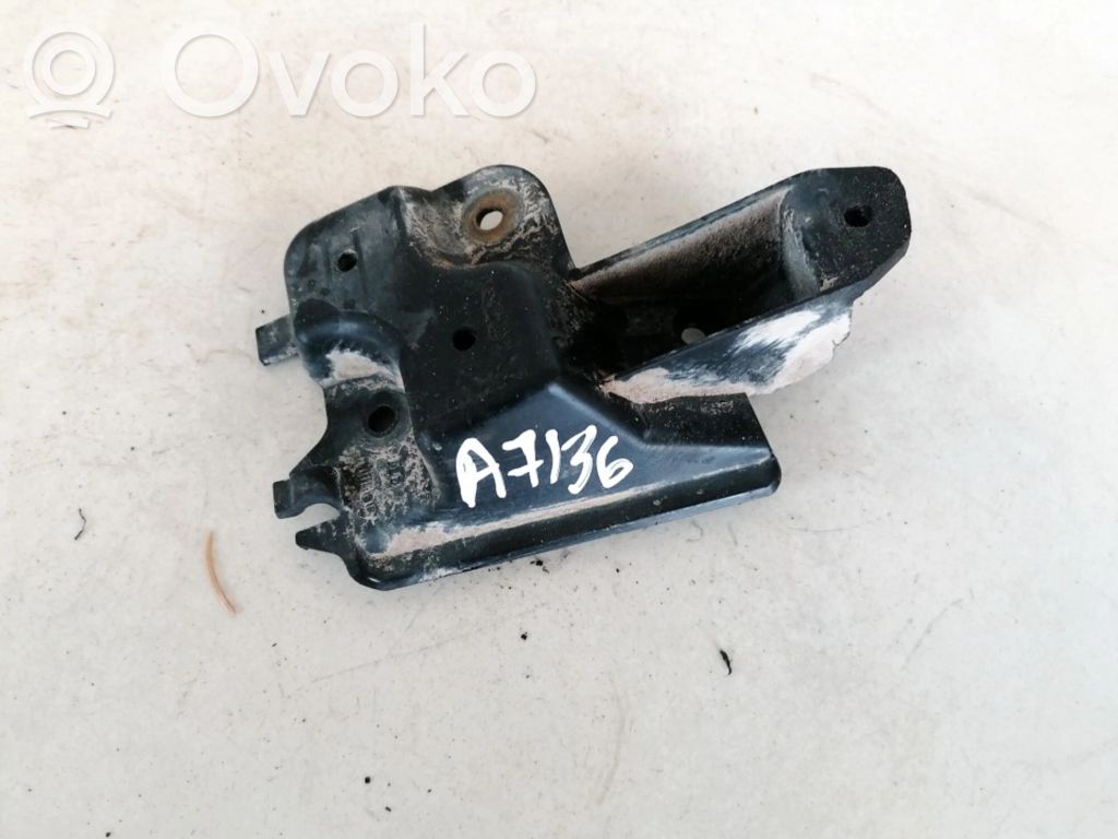 Audi A6 S6 C6 4F Uchwyt / Mocowanie zderzaka tylnego 