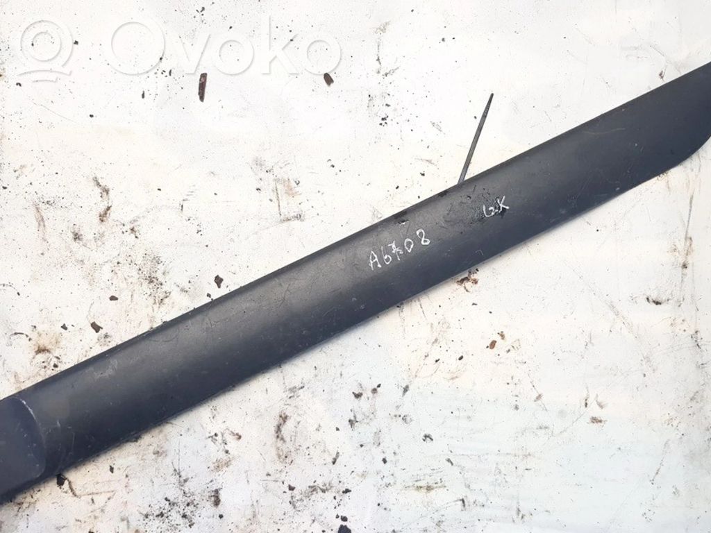 Ford Focus Listwa drzwi tylnych 