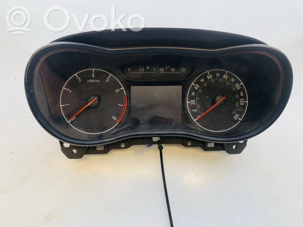 Opel Corsa E Speedometer (instrument cluster) 