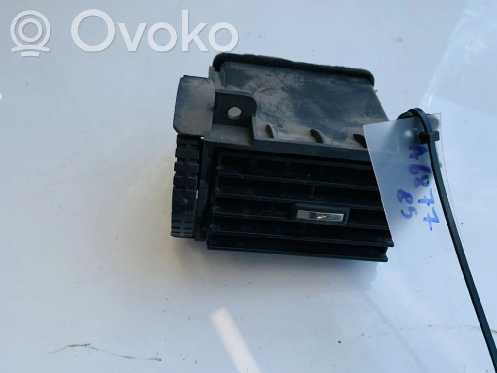 Nissan X-Trail T30 Grilă ventilație centrală 