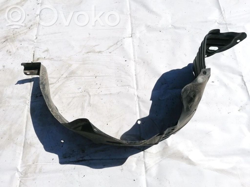 Nissan Micra Nadkole przednie 