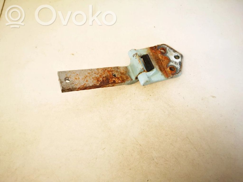 Volkswagen Caddy Tailgate/trunk/boot hinge 