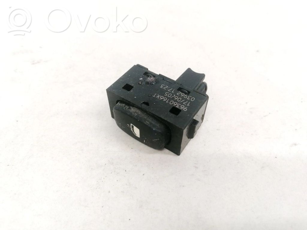 Comutator comandă geamuri electrice   96360166XT,03962,03962,96360166XT