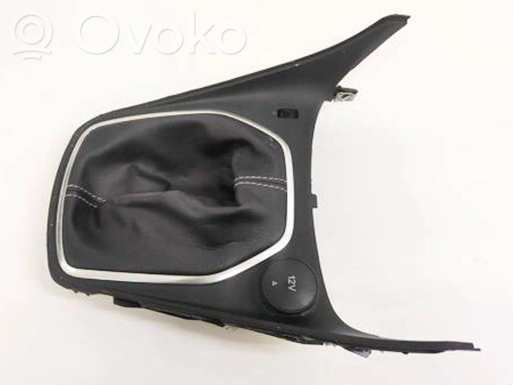 Ford Puma Contour de levier de vitesses
