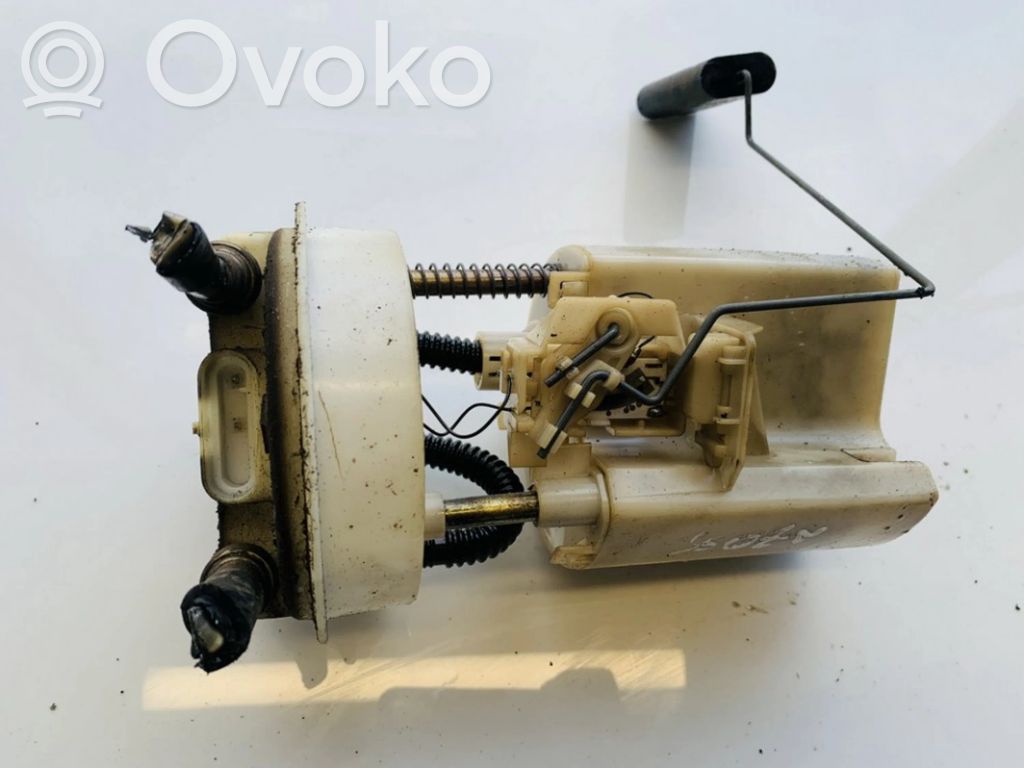 Volvo S40, V40 Sensor de nivel de combustible