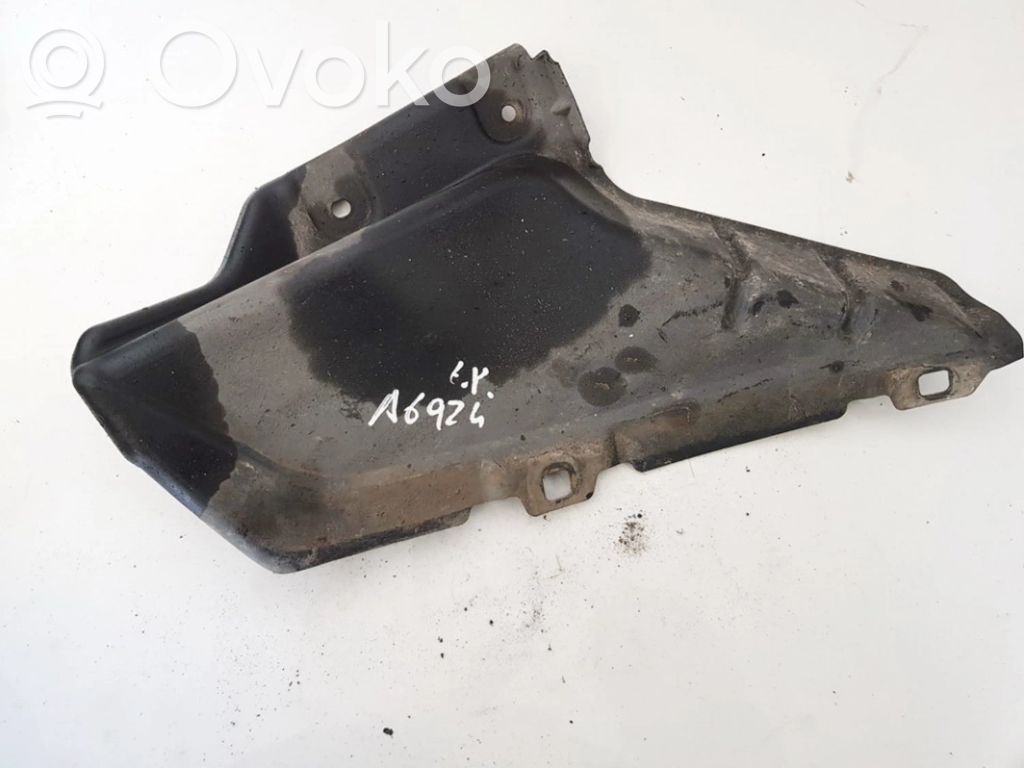 Mitsubishi Outlander Placa protectora/protector antisalpicaduras motor 