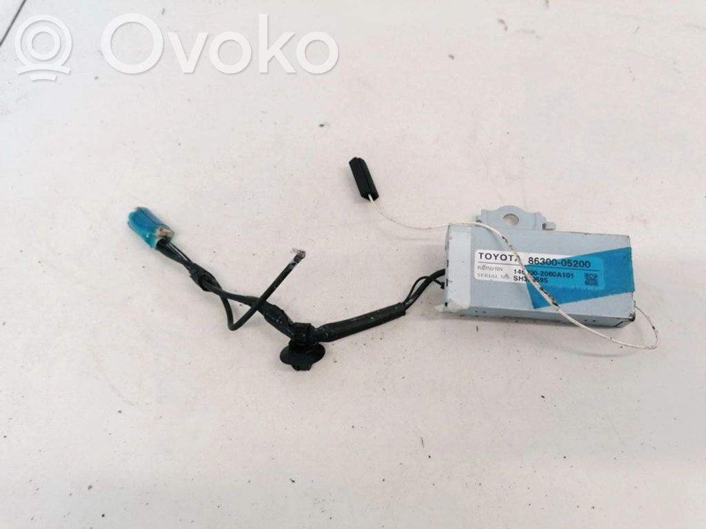 Toyota Avensis T270 Moduł / Sterownik anteny 