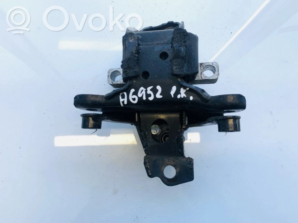 Volkswagen Fox Supporto di montaggio del motore 