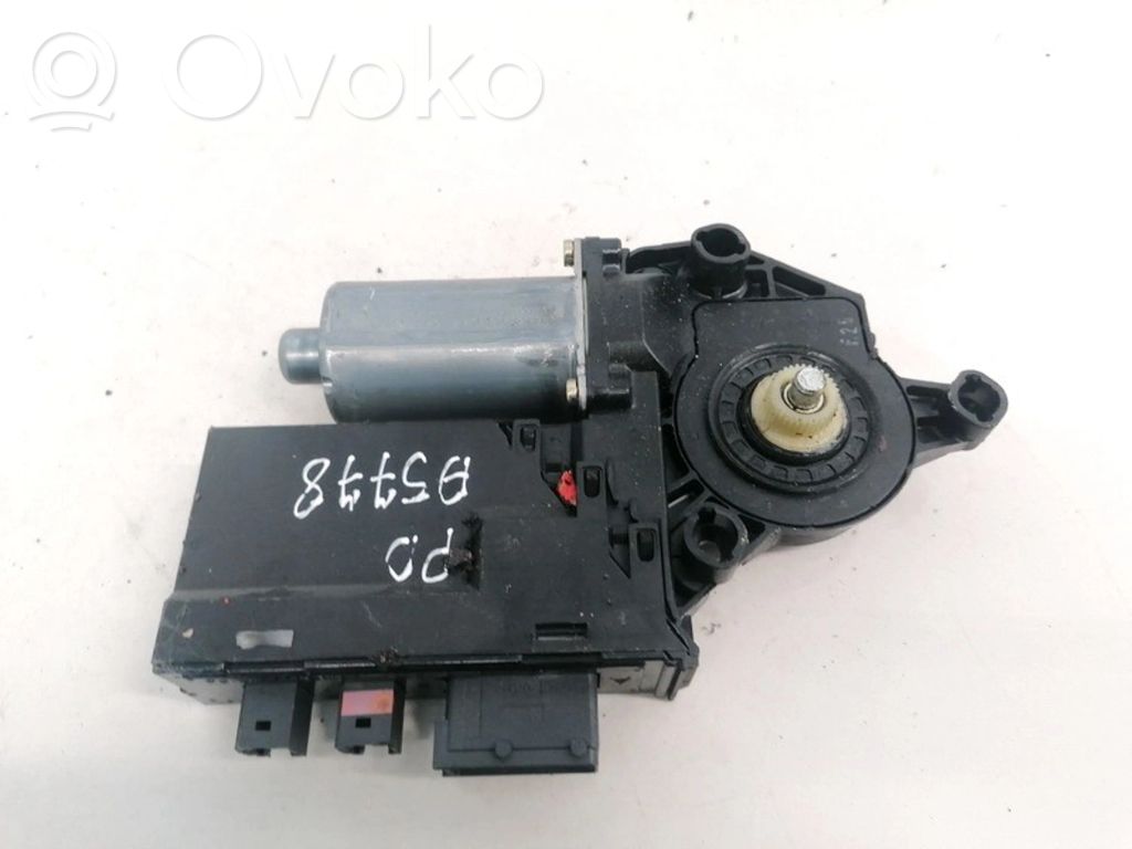 Peugeot 307 Motorino alzacristalli della portiera anteriore 