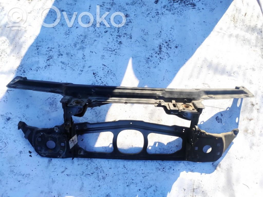 BMW 3 E46 Support de radiateur sur cadre face avant 