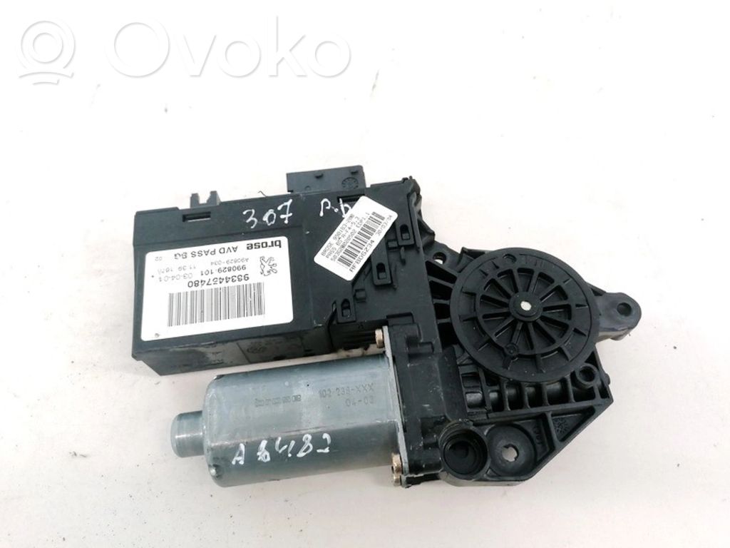 Peugeot 307 Silnik regulatora szyby drzwi przednich 