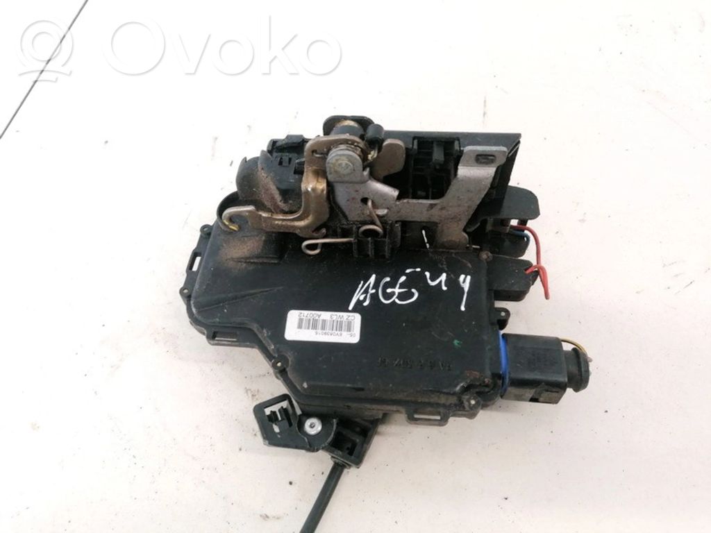 Skoda Fabia Mk1 (6Y) Serratura portiera posteriore 