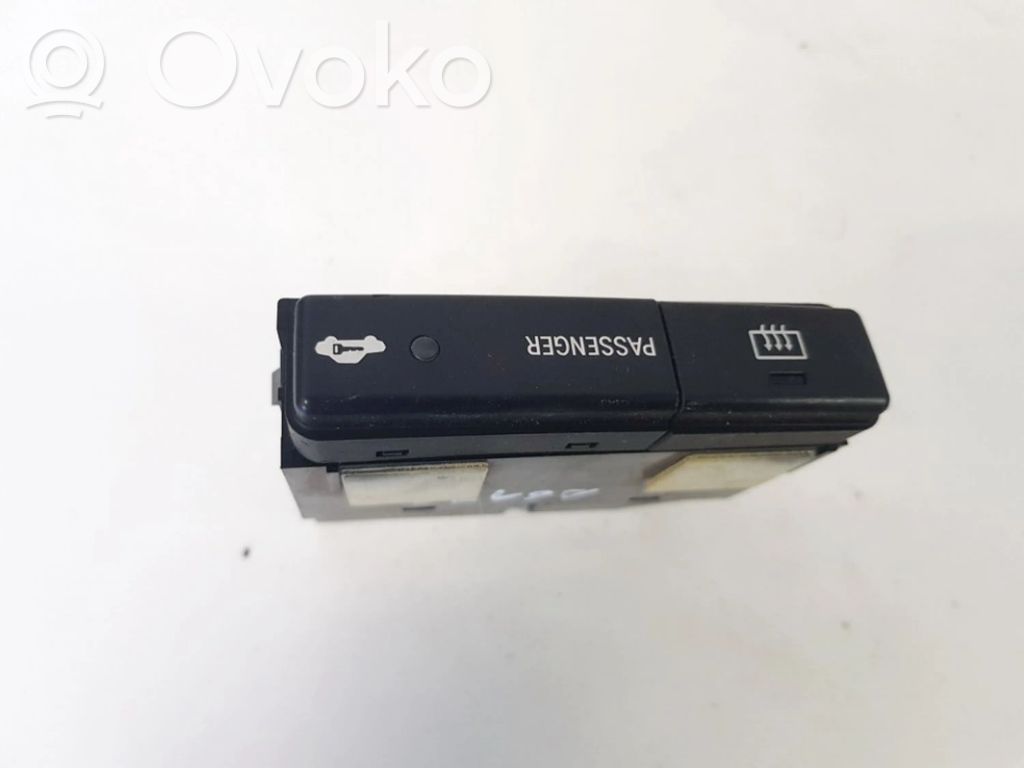 Toyota Avensis T250 Comutator încălzire parbriz/lunetă 