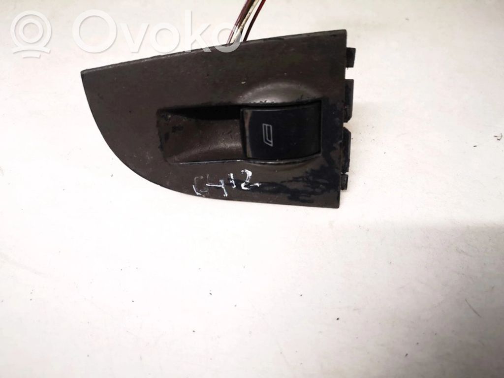 Audi A6 S6 C5 4B Interruttore di controllo dell’alzacristalli elettrico