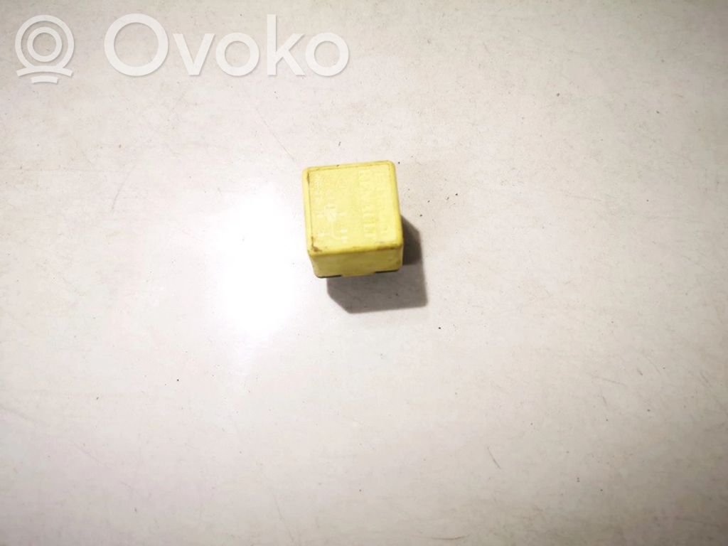 Otros relés   8200051112,8200051112