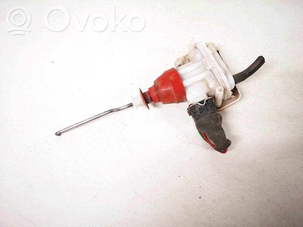 Audi 80 90 B3 Pompa a vuoto chiusura centralizzata
