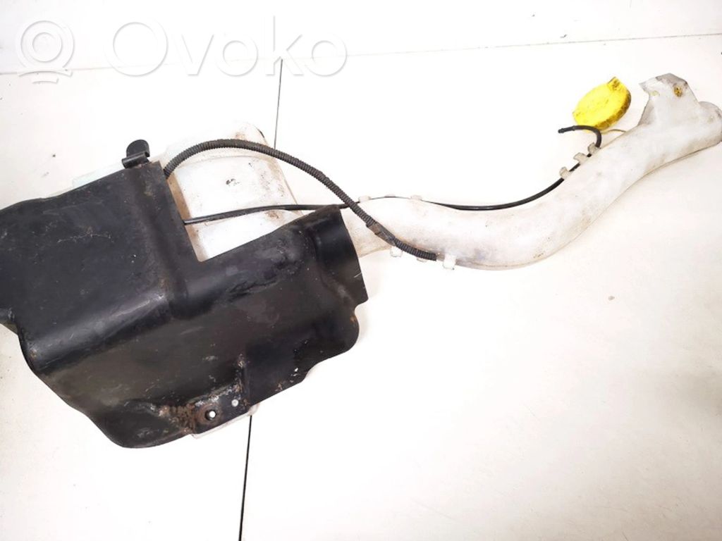 Ford Transit Tuulilasinpesimen nestesäiliö 